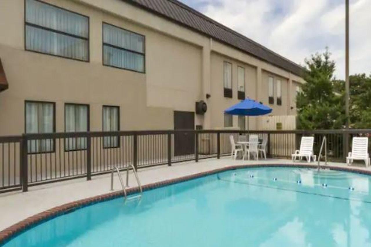 Hampton Inn Forrest City Bagian luar foto