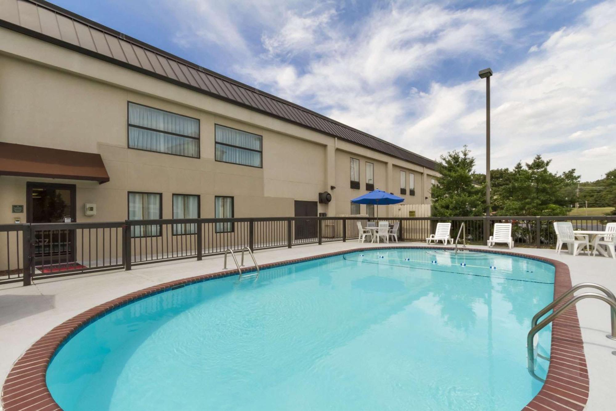 Hampton Inn Forrest City Bagian luar foto